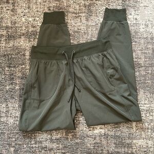 Full length jogging pants